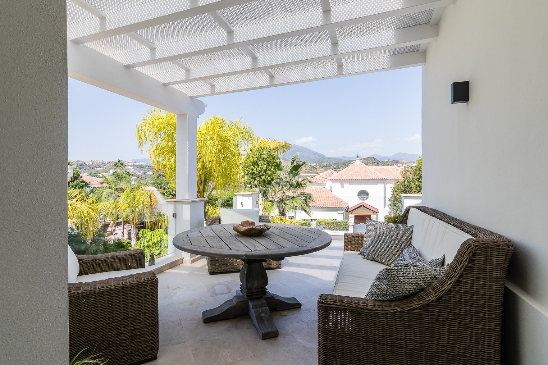 Reventa - Villa -
Marbella - Nueva Andalucía