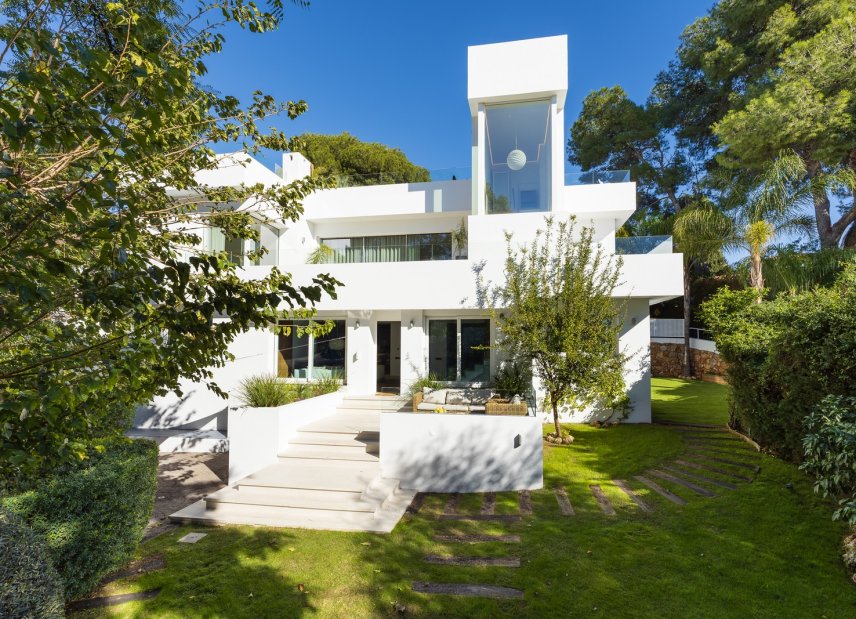 Reventa - Villa -
Marbella - Nueva Andalucía