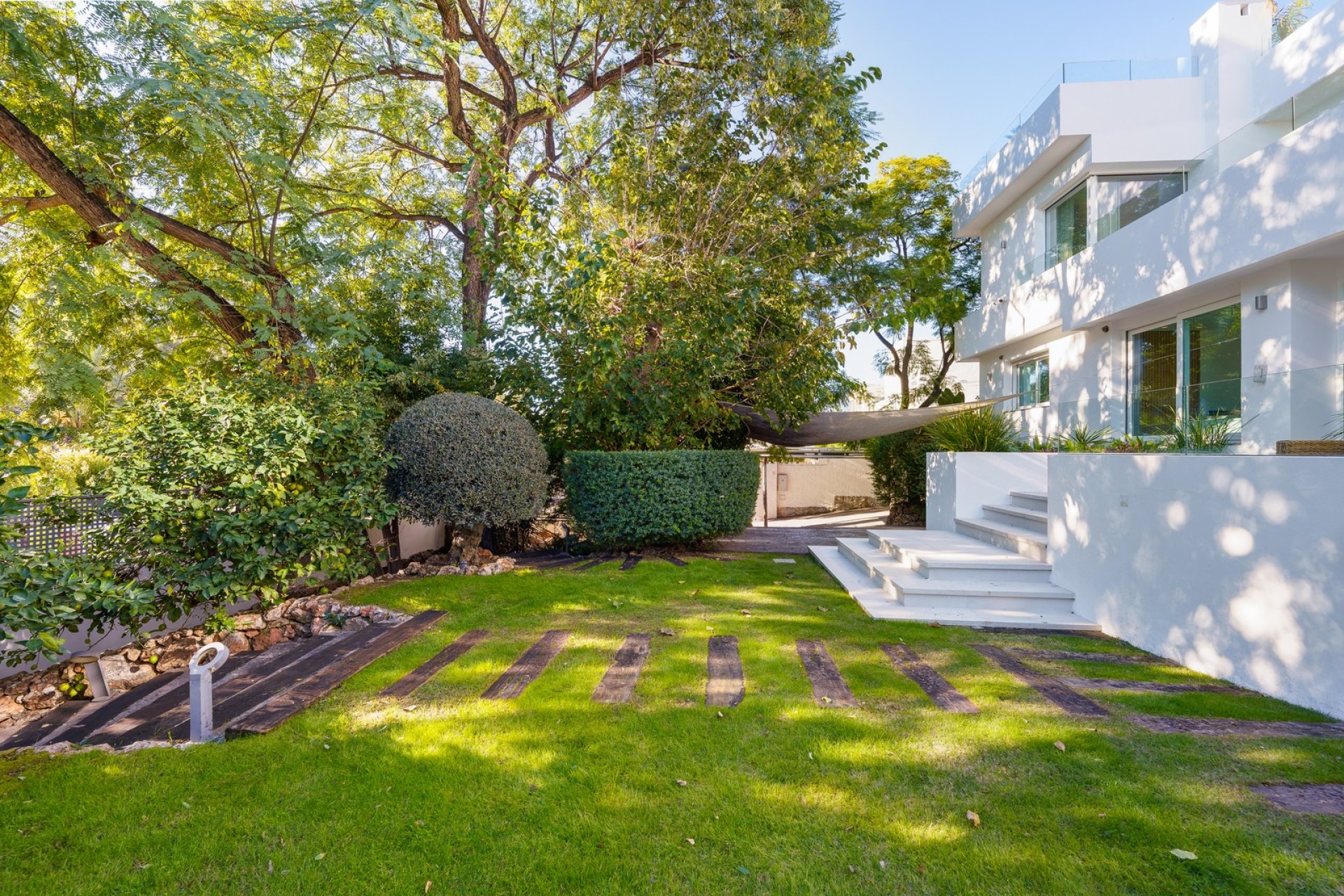 Reventa - Villa -
Marbella - Nueva Andalucía