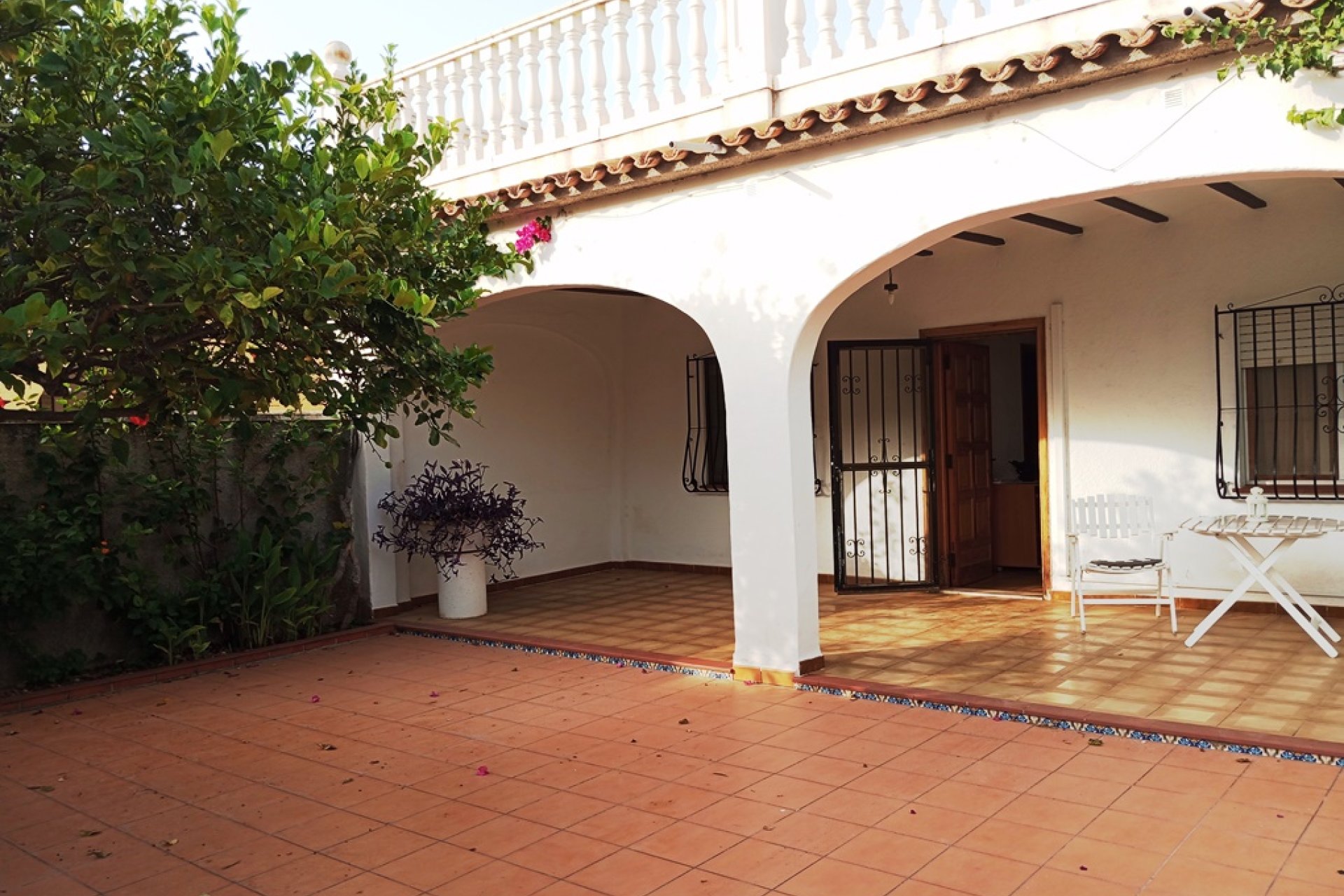 Reventa - Villa -
Oliva