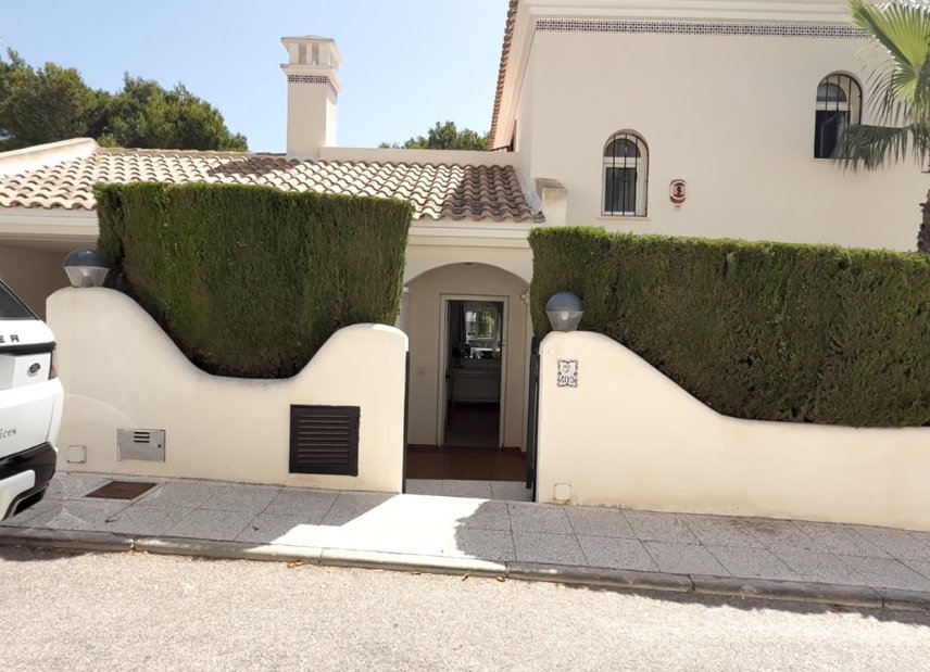 Reventa - Villa -
Orihuela - Costa Blanca
