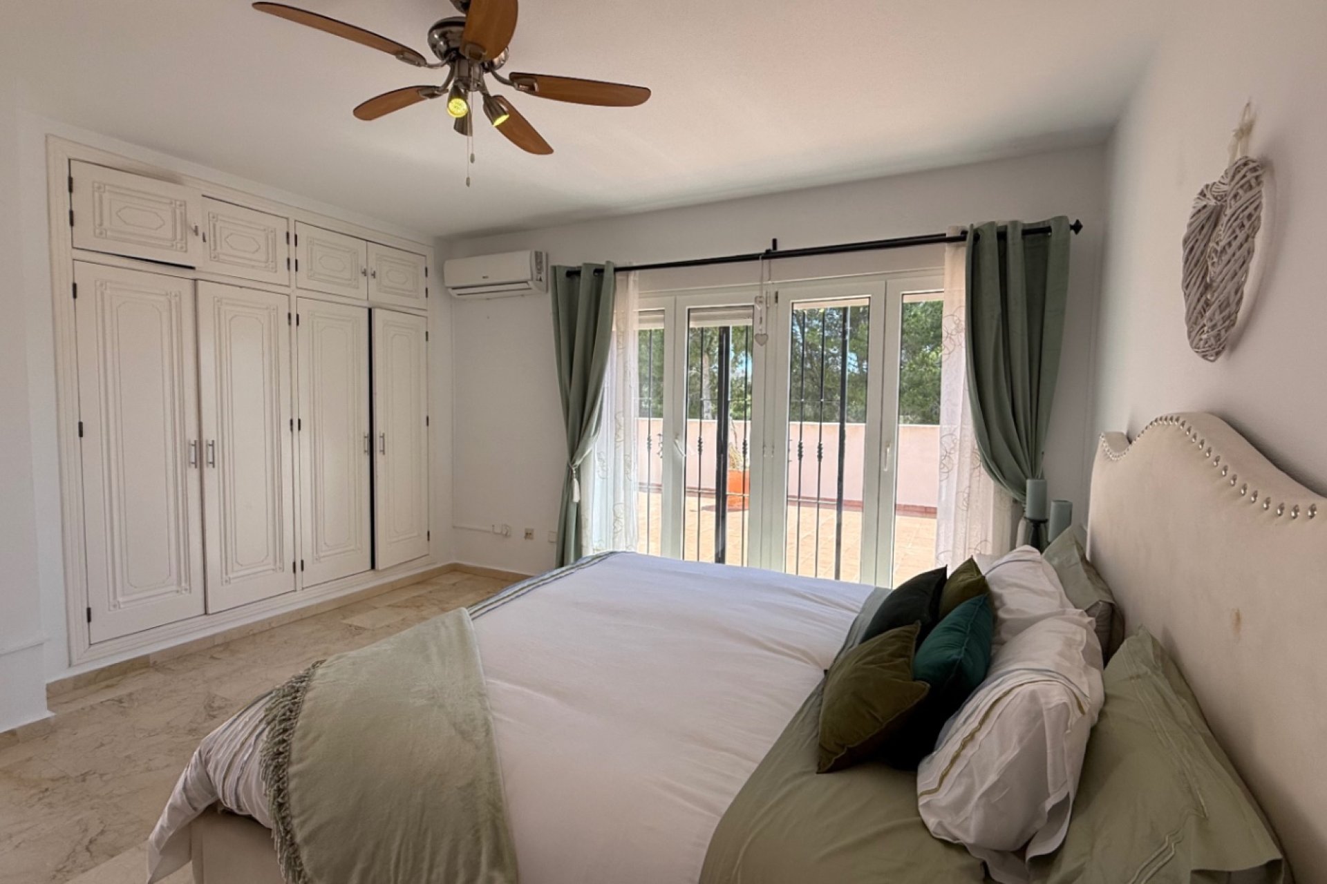 Reventa - Villa -
Orihuela - Costa Blanca