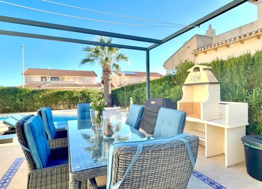 Reventa - Villa -
Orihuela Costa - Los Dolses