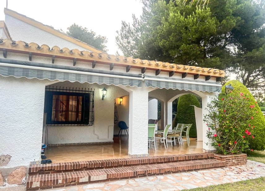 Reventa - Villa -
Orihuela Costa - Punta Prima
