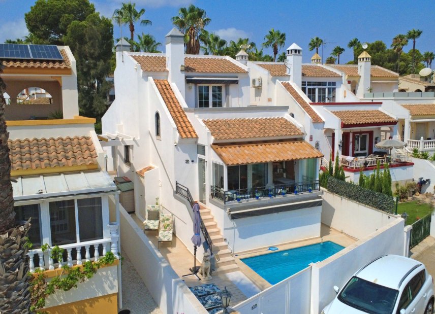 Reventa - Villa -
Orihuela Costa - Villamartín