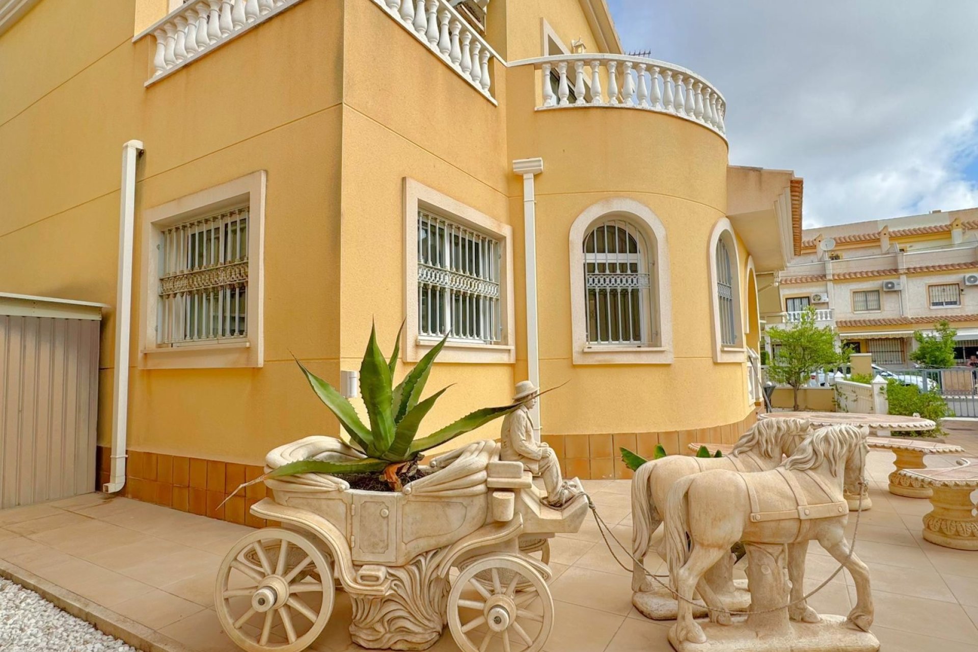 Reventa - Villa -
Orihuela Costa - Villamartín