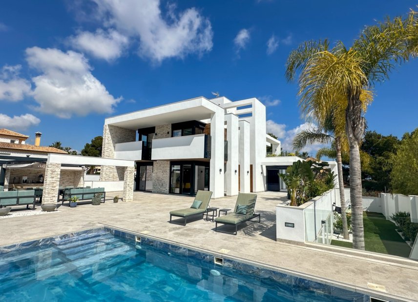 Reventa - Villa -
Orihuela Costa - Villamartín