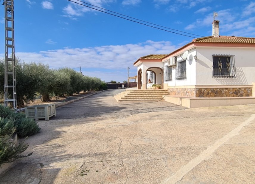 Reventa - Villa -
Orihuela - La Matanza