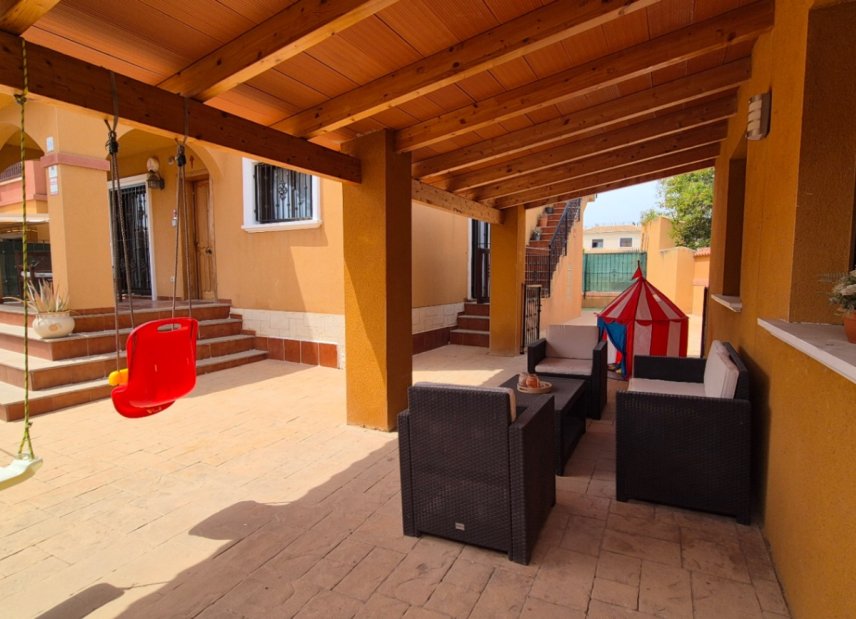 Reventa - Villa -
Torrevieja - Costa Blanca