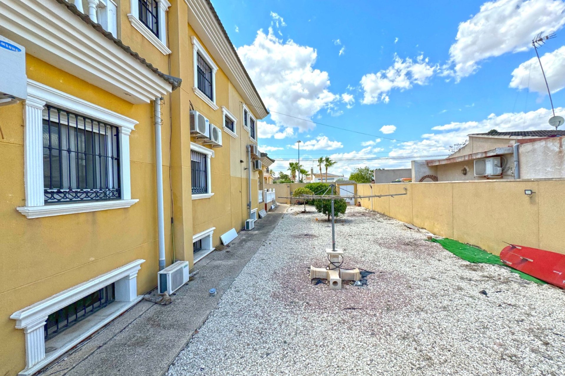 Reventa - Villa -
Torrevieja - Los Balcones