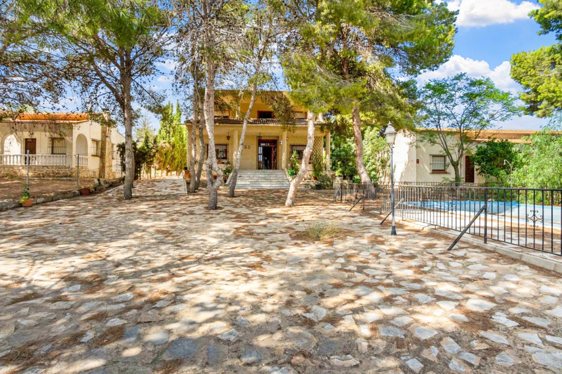 Reventa - Villa -
Torrevieja - Los Balcones