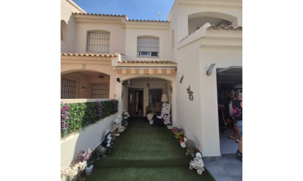 Townhouse - Resale - Los Urrutias - Center