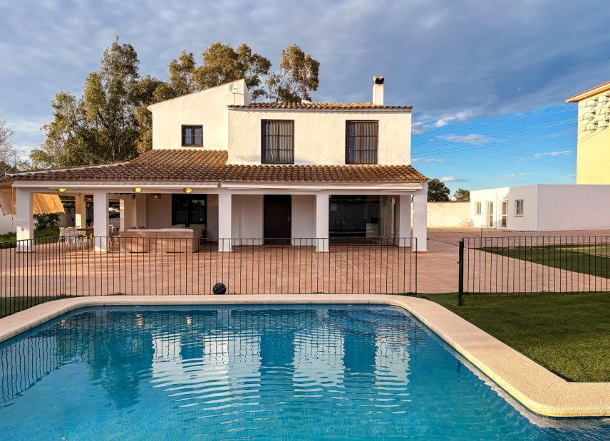 Videresalg - Villa -
Santa Pola - El Poble Llevanti