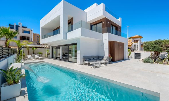 Villa - Gensalg - Guardamar del Segura -
                Guardamar del Segura
