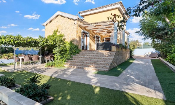 Villa - Gensalg - Santa Pola -
                El Poble Llevanti
