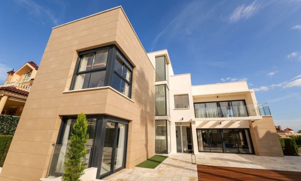 Villa - New Build - Torrevieja -
                Torrevieja