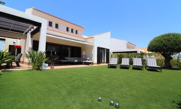 Villa - Resale - Algorfa - La finca Golf