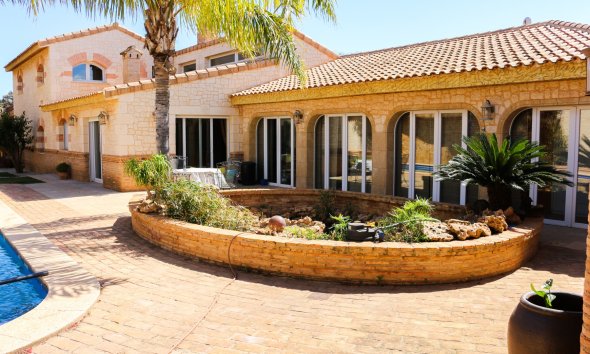 Villa - Resale - Los Urrutias - Los Urrutias