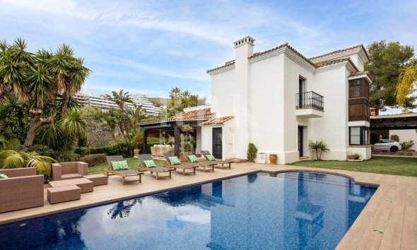 Villa - Resale - Malaga - Benahavís