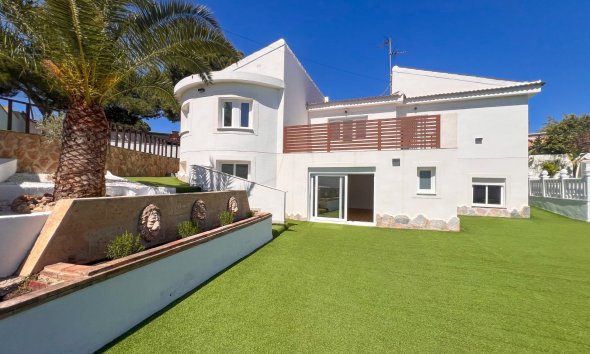 Villa - Resale - Torrevieja - Los Balcones