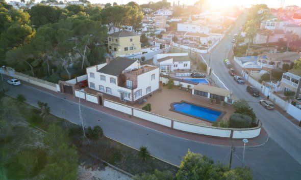 Villa - Resale - Torrevieja - Los Balcones
