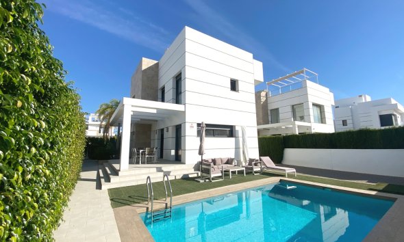 Villa - Reventa - Ciudad Quesada - Doña Pepa