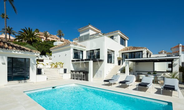 Villa - Reventa - Malaga - Nueva Andalucía
