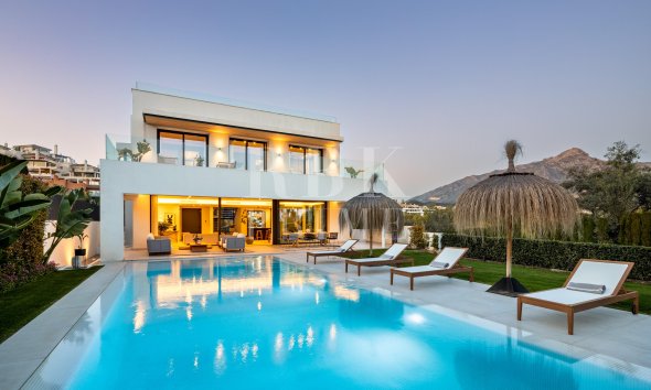 Villa - Reventa - Malaga - Nueva Andalucía