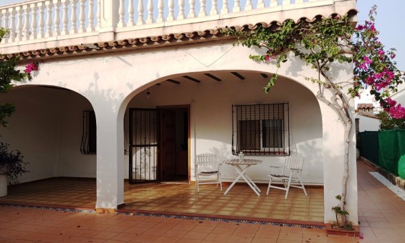 Villa - Reventa - Oliva - Oliva