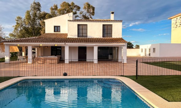 Villa - Videresalg - Santa Pola -
                El Poble Llevanti