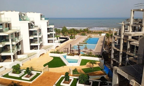 Obra nueva - apartment -
Denia