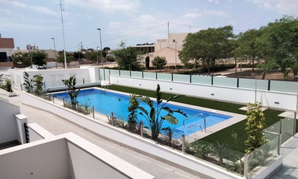 Nybyggeri - high-bungalow -
Pilar de la Horadada