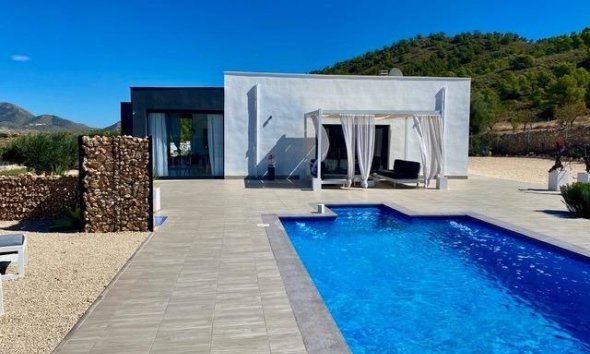 Nybyggeri - detached -
Torre del Rico