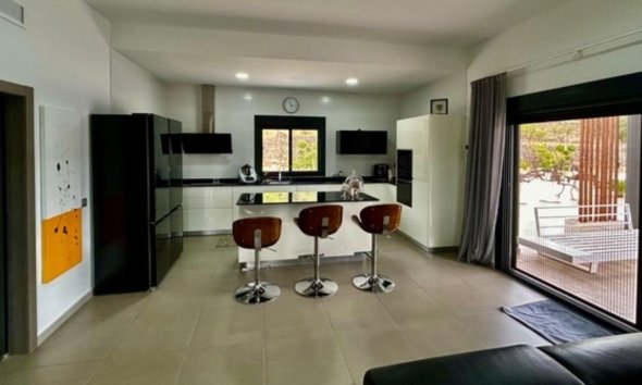 Nybyggeri - detached -
La Canalosa