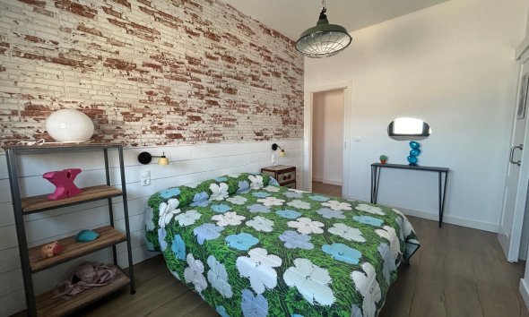 Resale - apartment -
Santa Pola - Gran Alacant