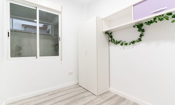 Resale - apartment -
Santa Pola - Gran Alacant