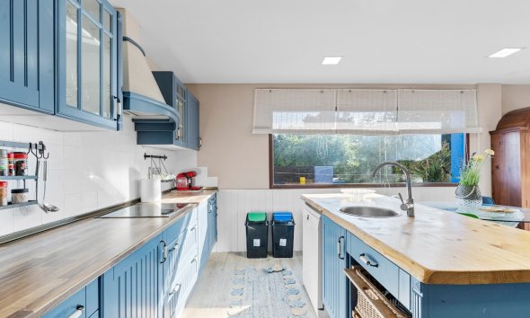 Resale - Villa -
Santa Pola - El Poble Llevanti