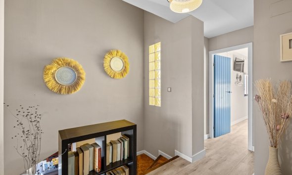 Resale - Villa -
Santa Pola - El Poble Llevanti