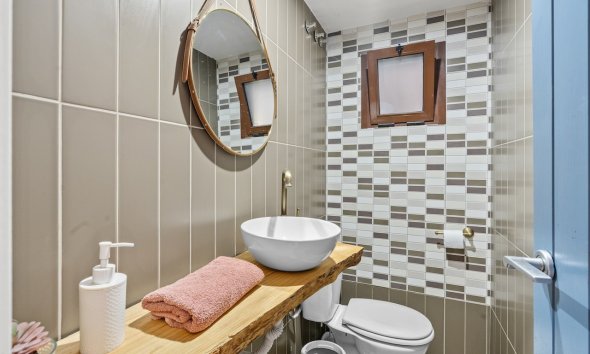 Resale - Villa -
Santa Pola - El Poble Llevanti