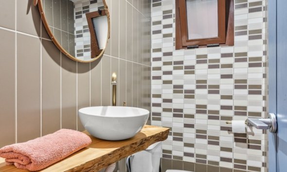 Resale - Villa -
Santa Pola - El Poble Llevanti
