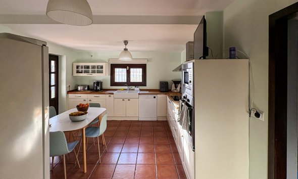 Resale - Villa -
Santa Pola - El Poble Llevanti