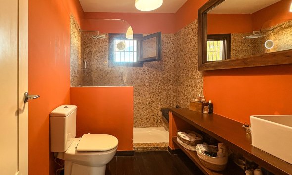 Resale - Villa -
Santa Pola - El Poble Llevanti