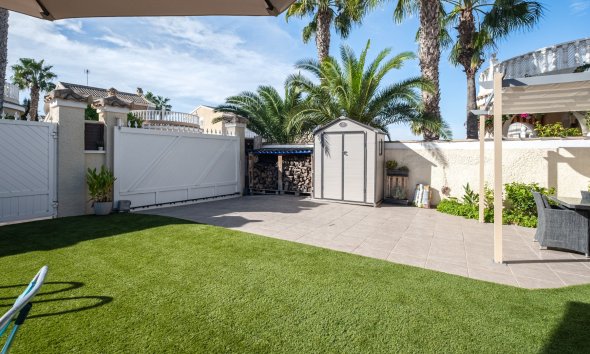 Resale - Villa -
Santa Pola - Gran Alacant
