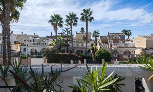 Resale - Villa -
Santa Pola - Gran Alacant