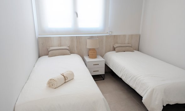Obra nueva - Ático -
Denia