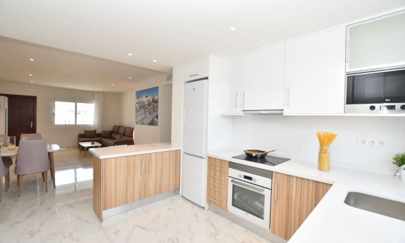 Nybyggeri - low-bungalow -
San Miguel de Salinas