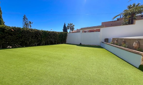 Gensalg - Villa -
Torrevieja - Los Balcones