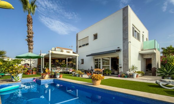 Gensalg - Villa -
Torrevieja - Torreta - Florida