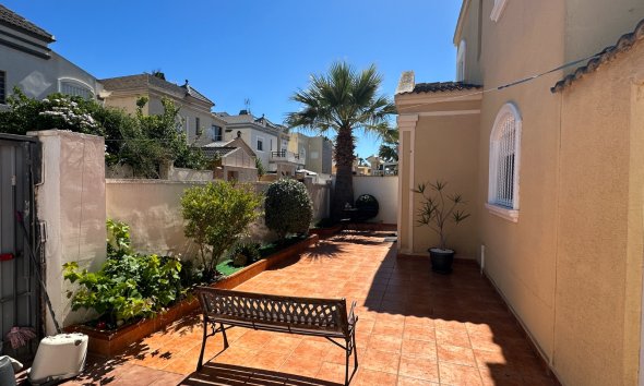 Gensalg - Villa -
Torrevieja - Nueva Torrevieja
