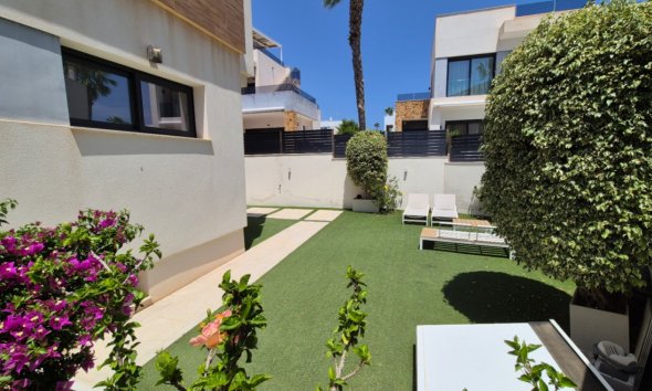 Gensalg - Villa -
Torrevieja - Costa Blanca